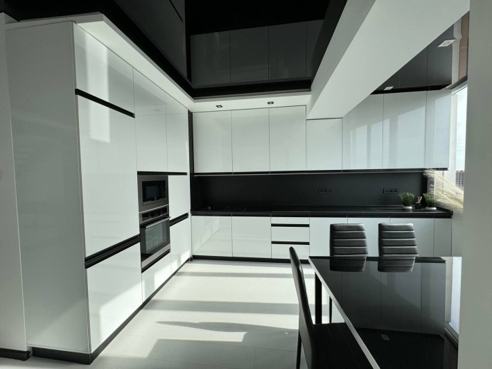 Продаж 3 кімнатного пентхаусу з дизайнерським ремонтом вул.Рівненська - фото 1