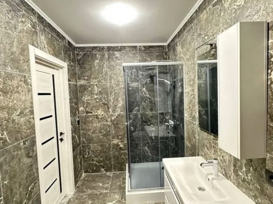 Продаж просторої 3 к квартири з ремоним  за ціною чорнової Ужгород