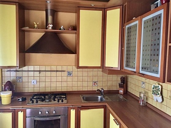 Продаж 3-х кімнатної квартири з гаражом Ужгород