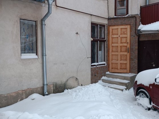 Продається 5-ти кімнатна квартира на Новому світі Тернопіль