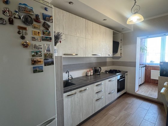 Продаж 3-кімнатної квартири з ремонтом в районі Північний! Ровно