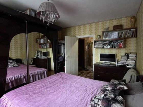 3к на Подолі в цегляному будинку на 3-му поверсі І КОД 45229 Полтава