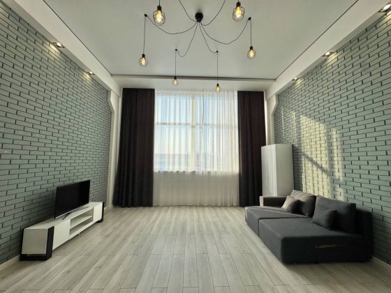 Продається двохрівнева квартири з ремонтом та меблями Чернівці