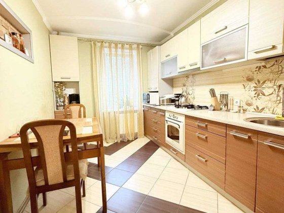 Продаж 3-кімнатної з АВТОНОМНИМ опаленням. єВідновлення - ТАК Суми