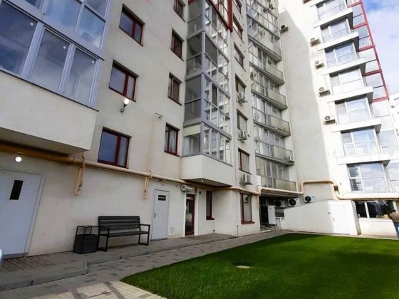 Велика однокімнатна квартира в новобудові на Європейській Полтава