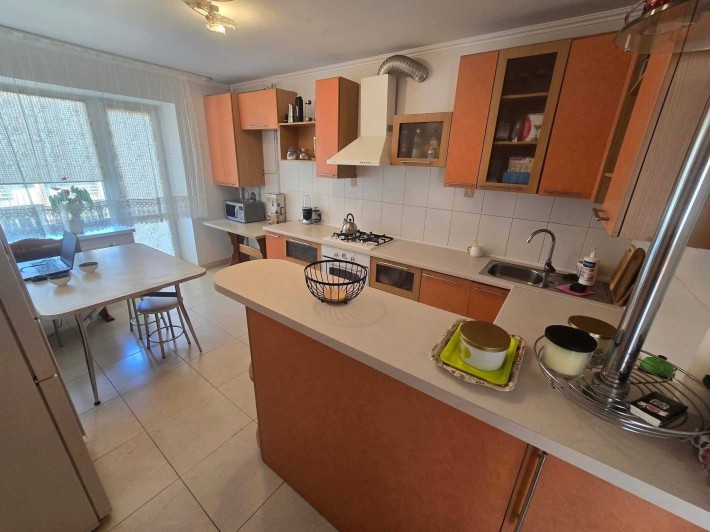 Продаж 3 кімнатної квартири р-н Центр - фото 1