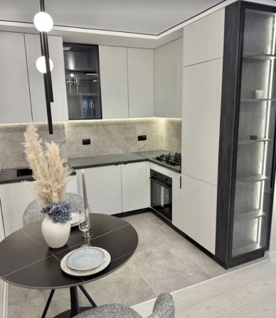 Продаж 3к квартири 58 кв. м на вул. Смакули - фото 1