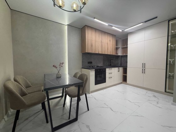 Продам квартиру на 1 поверсі з балконом Тернопіль