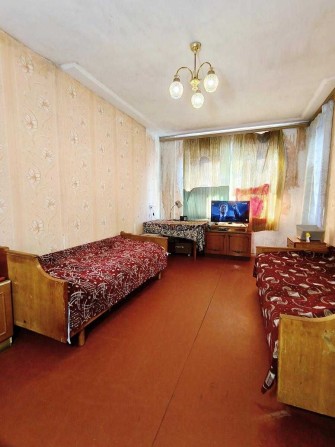 Продам 2-кімн простору квартиру серії ЧН, тихий центр, вул. Гонча. - фото 1