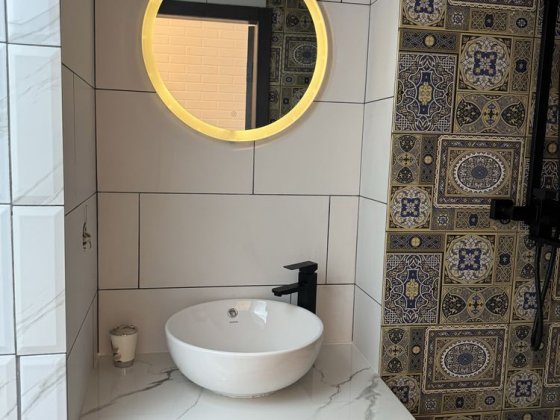 ПродамНЕДОРОГО квартиру   теплу  в центральному районі міста Черкассы