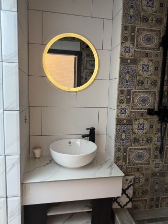 ПродамНЕДОРОГО квартиру   теплу  в центральному районі міста - фото 1