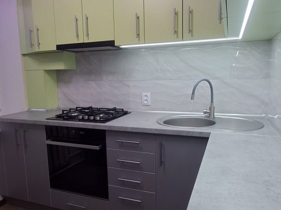 Продаж 1-кімнатної квартири пр.Левка Лук'яненка з ремонтом,світло 24/7 Чернигов