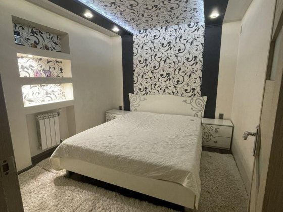 Продається 3-кім. кв.: меблі, техніка Ужгород