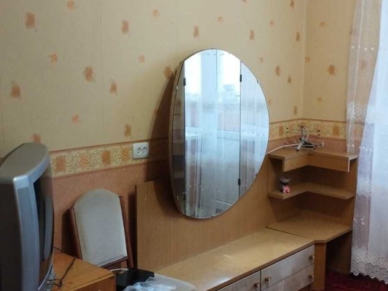 Продам в гарному стані 4 х кімн кв , центр міста, біля маг. Прогрес Чернігів