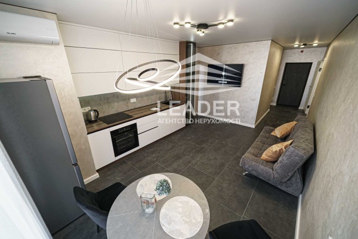 Продам 1к-Елітний Жк"Центр парк-Поруч з Парком-!Панорамний балкон! - фото 1