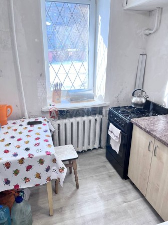 Продається 1 кім. квартира ПЗР (Перемоги,34) - фото 1