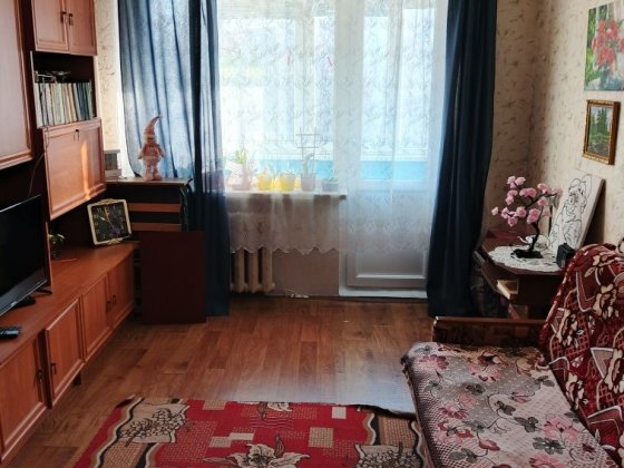 Гарненька 1на Брежнєвка на 3му поверсі по вулиці Доценка!!! Чернигов