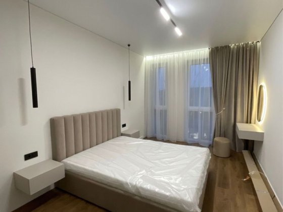 Продаж дизайнерської 1,5 кімнатної квартири жк Сенк Ужгород