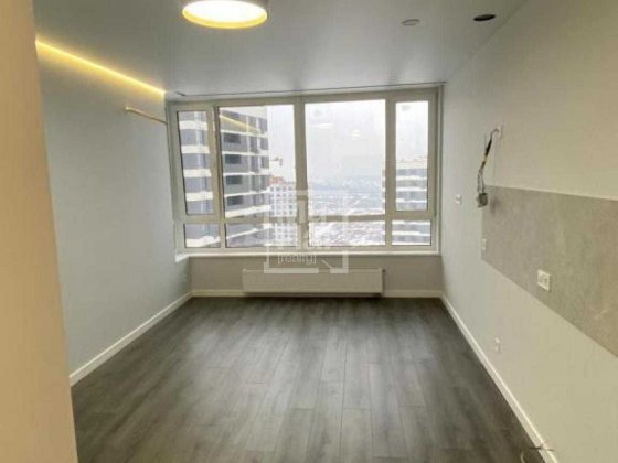 Продажа 1к квартиры ЖК Варшавский 3, Виноградарь ул Змиенко Ретровиль Киев