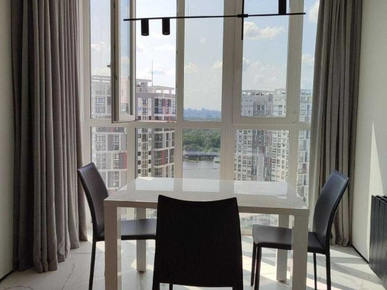 Продаж видової квартири в ЖК «Русанівська Гавань» з ремонтом Киев