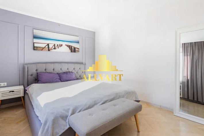 Продаж 4-к квартири з ремонтом, по вул. Шептицького, метро Лівобережна - фото 1