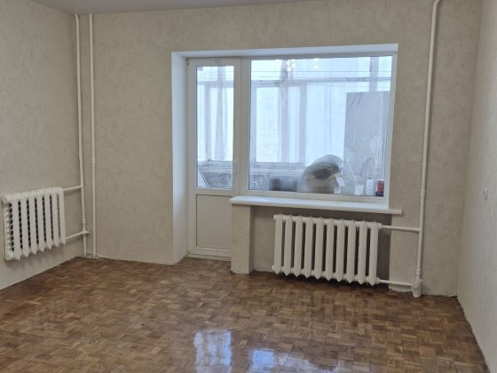 Продам двокімнатну квартиру в районі ЦУМу Чернигов