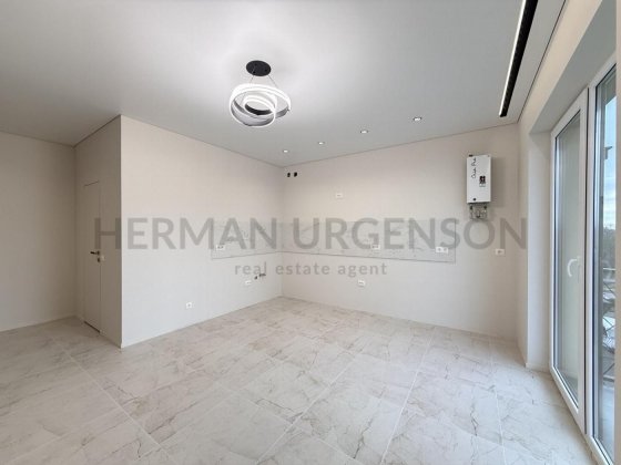 Продаж 2к квартири 60 м.кв / ЖК Садовий, вул. Загорська Ужгород