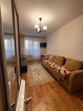 Продаж 1к квартири Цегла Ремонт середній поверх - фото 1