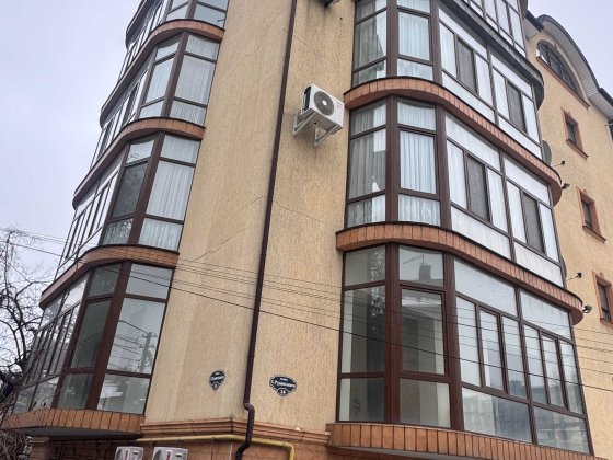 КВАРТИРА З ДОРОГИМ НАПОВНЕННЯМ та повною комплектацією