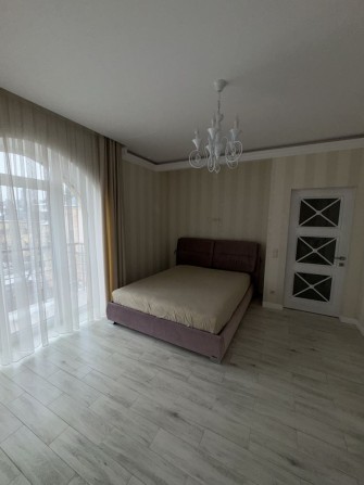 Продаж 2 кімнатної новобудови в ЦЕНТРІ Чернівців - фото 1