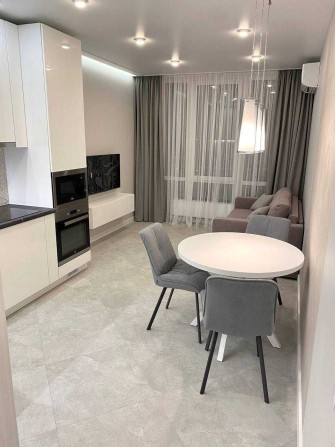 ЦІНА! 1к квартира 44м2 в Жк Славутич метро Славутич 1хв Осокорки - фото 1