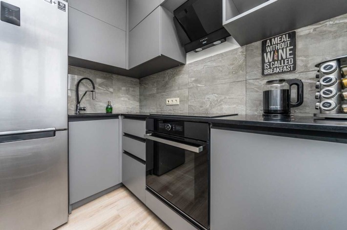 Продаж 1к з гарним ремонтом. м. Мінська. м. Дорогожичи. - фото 1