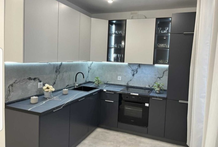 Продам 2 к квартиру з дизайнерським ремонтом на Шептицького 5780 - фото 1