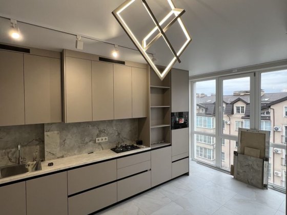 Двокімнатна з ремонтом у Б4 Ужгород