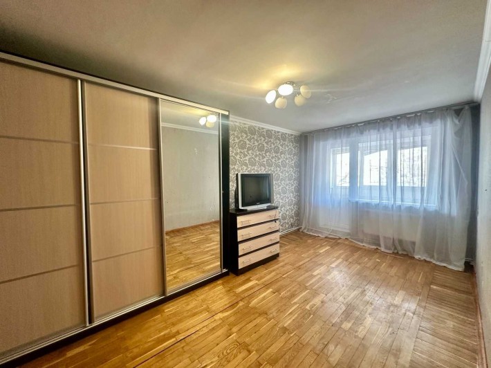 Продаж 3-кімнатної квартири на Київській - фото 1