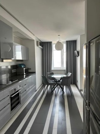 Світла та затишна 3-к квартира 110 м² ЖК Корона / Княжий Затон 21 - фото 1