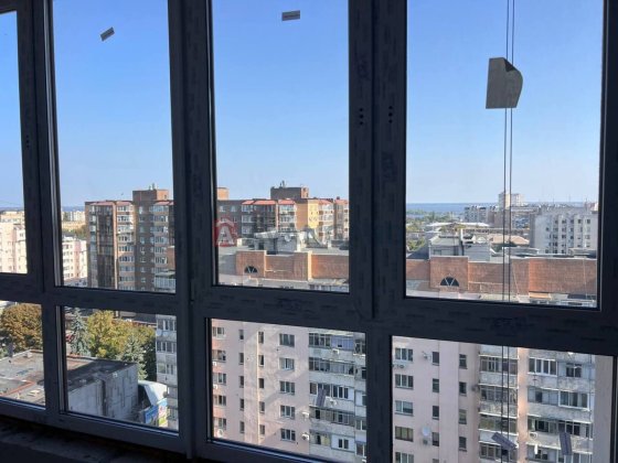 Проодаж 2 кім квартири в новобудові центр Черкассы