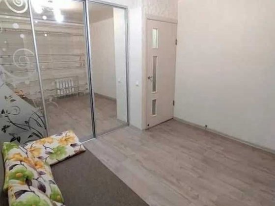 ПРОДАМ 1 комнатную квартиру с капитальным ремонтом Дніпро