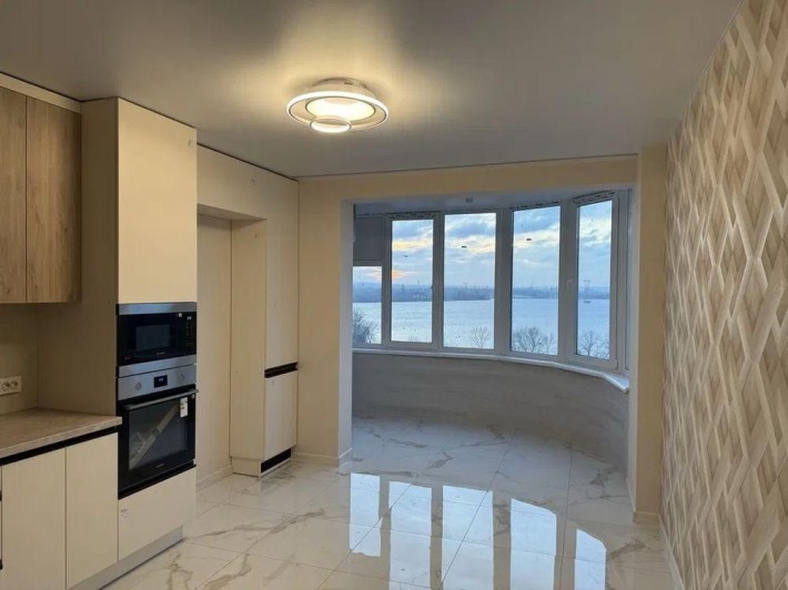 Продам 2-комн квартиру в районе Шолохова ул. - фото 1