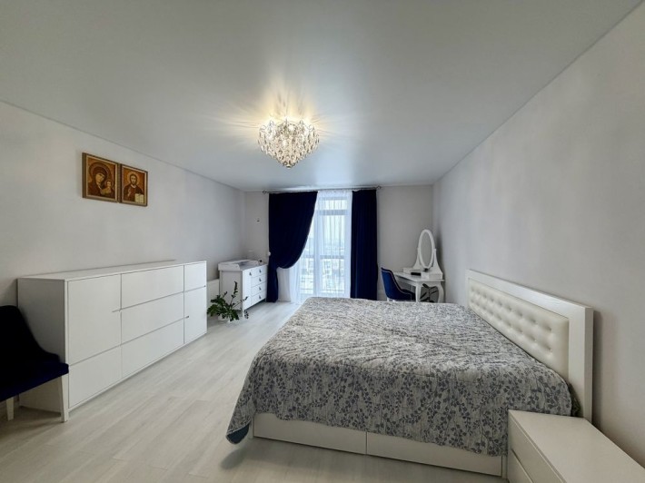 Продам стильну 3-кімнатну квартиру - фото 1