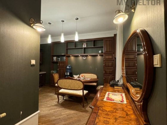 Продаж двоярусної квартири по вул.Волошина Ужгород