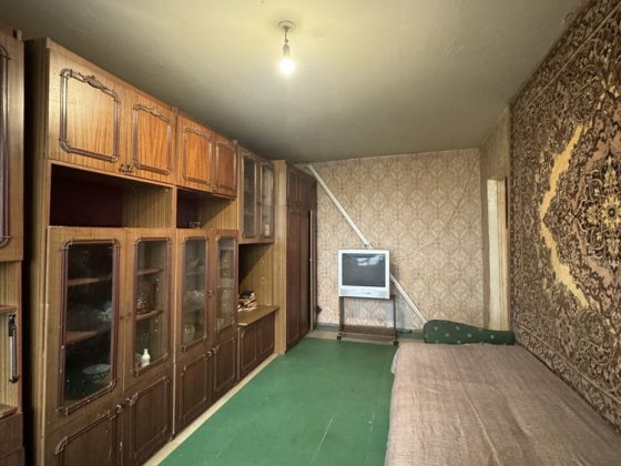 Продам 2х комнатную квартиру ж/м Покровский Днепр