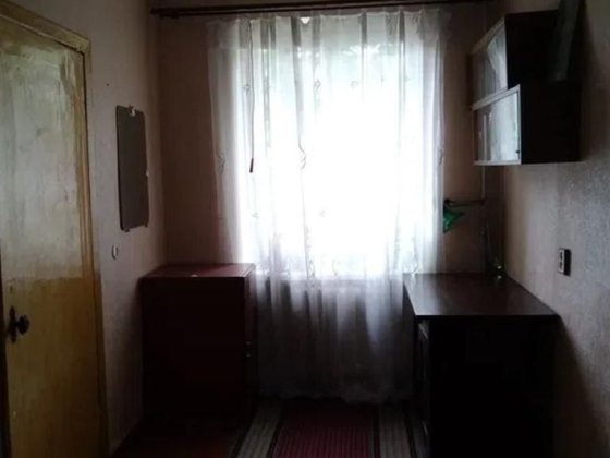 Продам 3-комн квартиру в районе Петровского просп. Дніпро