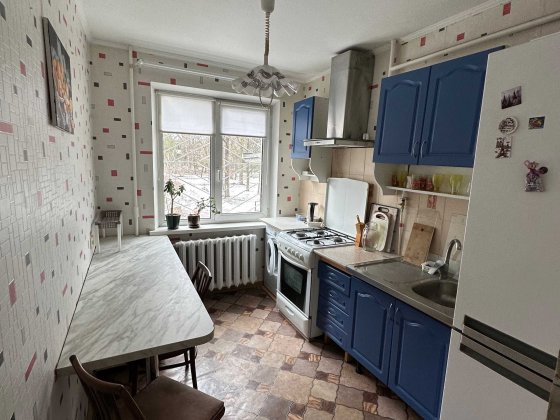 Продам отличную 3 комнатную МОЖНО ПО СЕРТИФИКАТУ ЛЕВЫЙ берег Дніпро