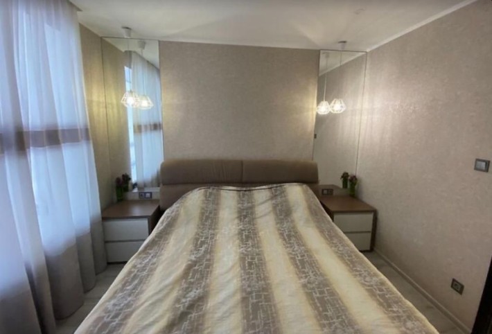 Продам 2-комн квартиру в районе Свердлова ул. - фото 1