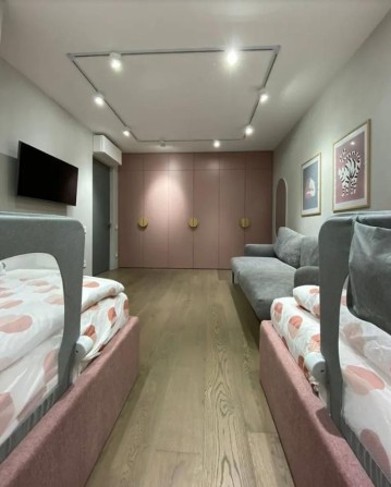 Продам 3-комн квартиру в районе Свердлова ул. - фото 1