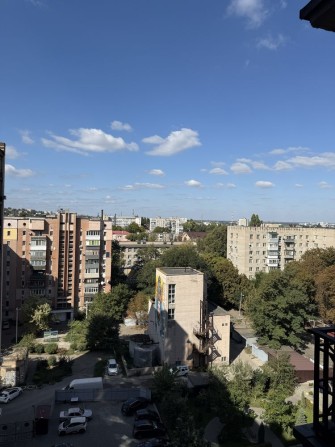 900$м2, ЖК Атлант, ГАЗ,низ Кирова  , продам 2 ком квартиру - фото 1