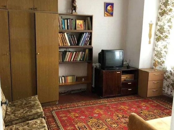 Продам 3-комн квартиру в районе Дзержинского ул. Днепр