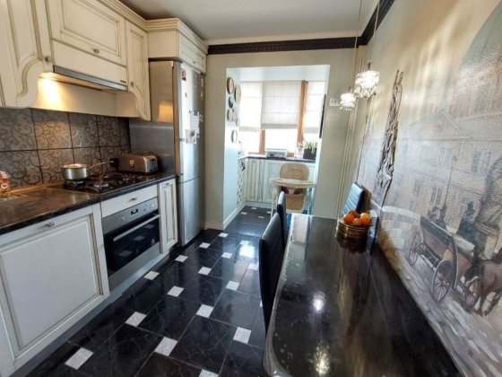 Продам 3- х комн.квартиру на Нагорке, центр Дніпро