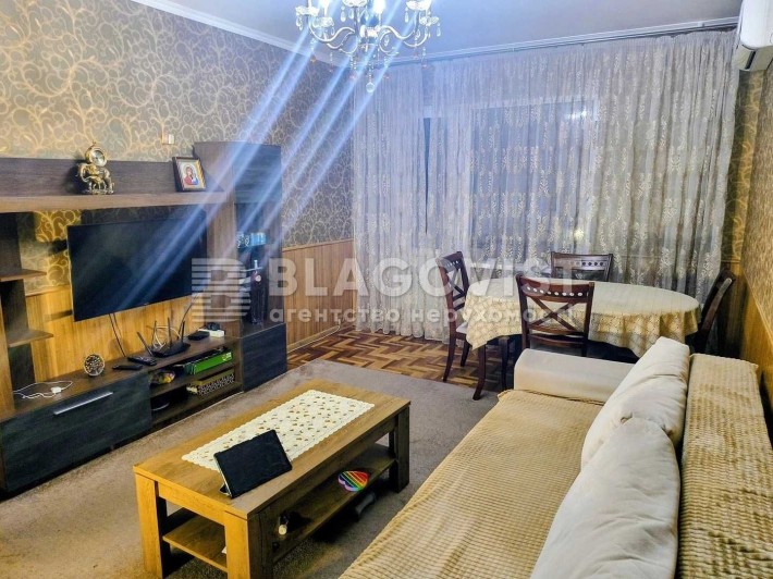 Продаж 3-кімнатної квартири, вул. Червоної Калини, 49а - фото 1